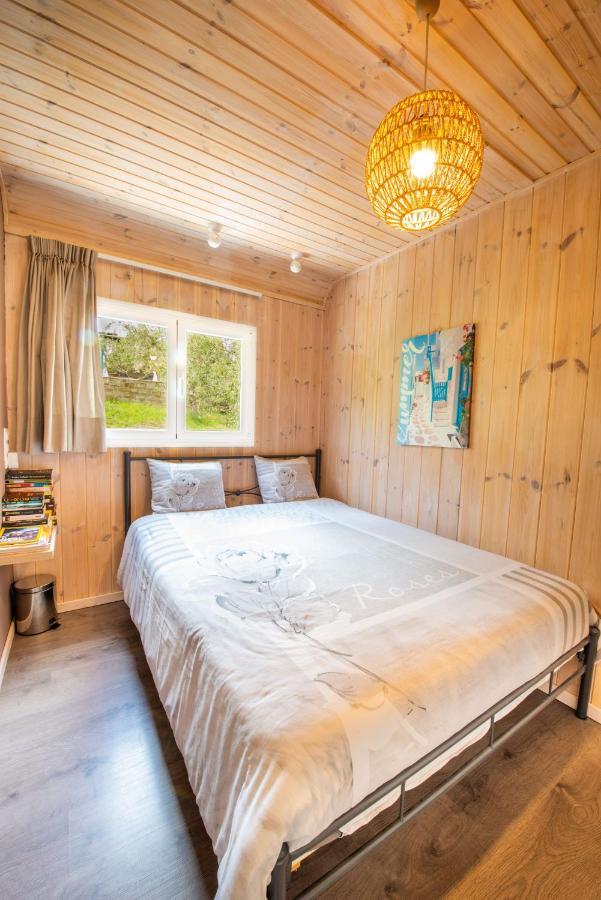 Hakuna Matata Holidays Wooden Lodge With Airco & Pool In Greek Olive Grove Метоні Екстер'єр фото