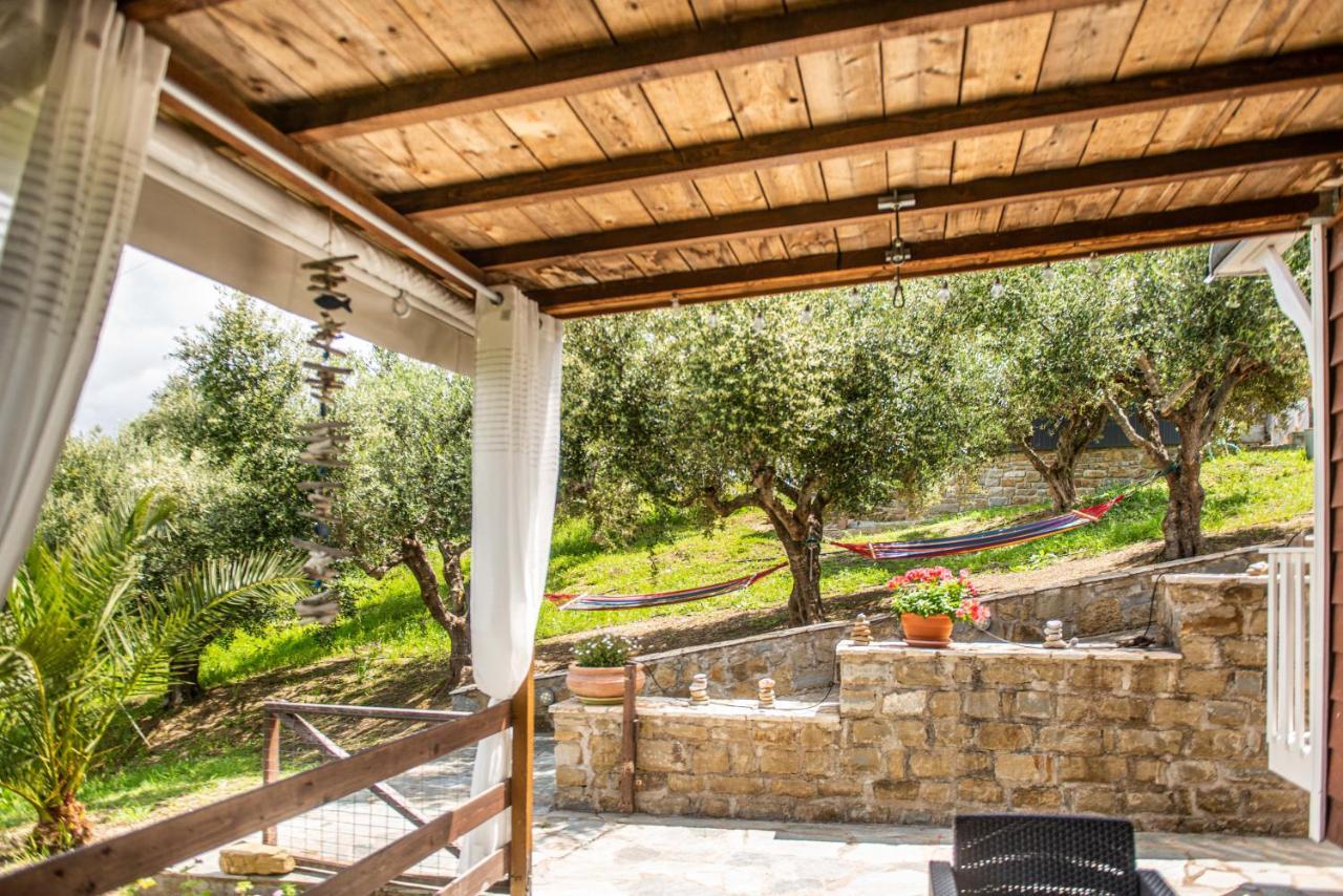 Hakuna Matata Holidays Wooden Lodge With Airco & Pool In Greek Olive Grove Метоні Екстер'єр фото