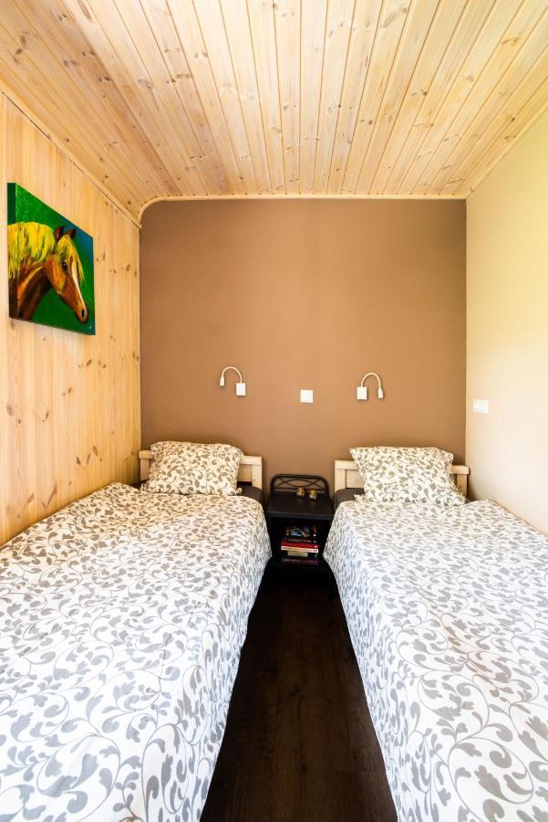 Hakuna Matata Holidays Wooden Lodge With Airco & Pool In Greek Olive Grove Метоні Екстер'єр фото