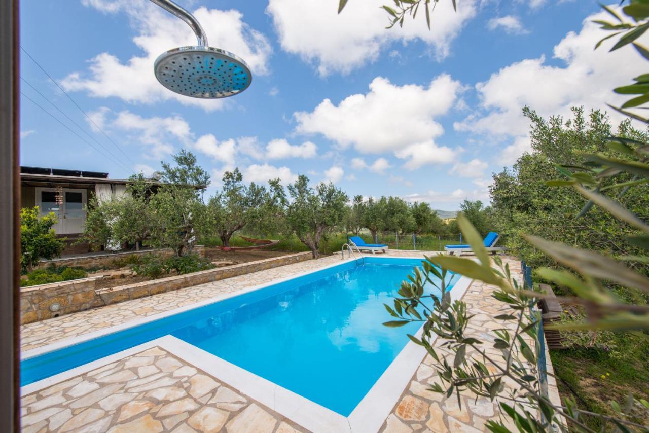 Hakuna Matata Holidays Wooden Lodge With Airco & Pool In Greek Olive Grove Метоні Екстер'єр фото