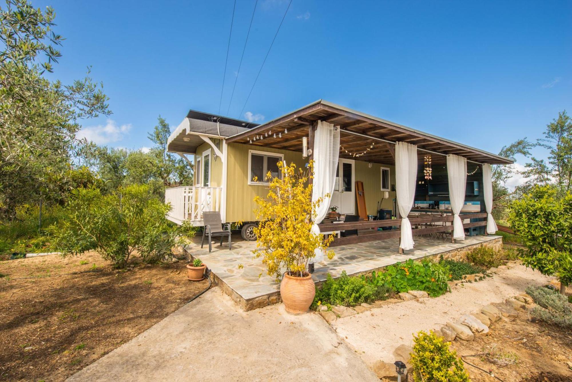 Hakuna Matata Holidays Wooden Lodge With Airco & Pool In Greek Olive Grove Метоні Екстер'єр фото